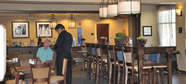 希尔顿欢朋酒店-温菲尔德(Hampton Inn  Winfield)图片