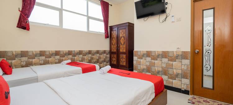 巴图夜晚美丽附近伊斯兰瑞德多兹酒店(RedDoorz Syariah Near Batu Night Spectacular)图片