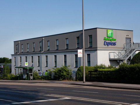 雷姆沙伊德智选假日酒店