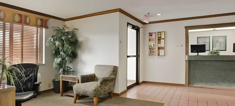 皮奥里亚速8酒店(Super 8 by Wyndham Peoria)图片