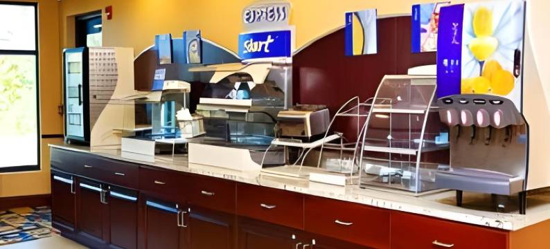 智选假日酒店及套房 扬斯敦西 - 奥斯丁镇 IHG(Holiday Inn Express & Suites YOUNGSTOWN WEST - AUSTINTOWN by IHG)图片