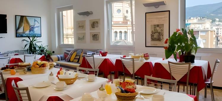 奥博尔格拉皮亚泽塔酒店(Albergo la Piazzetta)图片