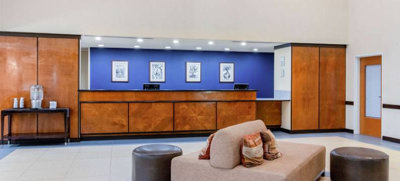 温德姆拉昆塔印第安纳波利斯机场普莱恩菲尔德(La Quinta by Wyndham Indianapolis Airport Plainfield)图片