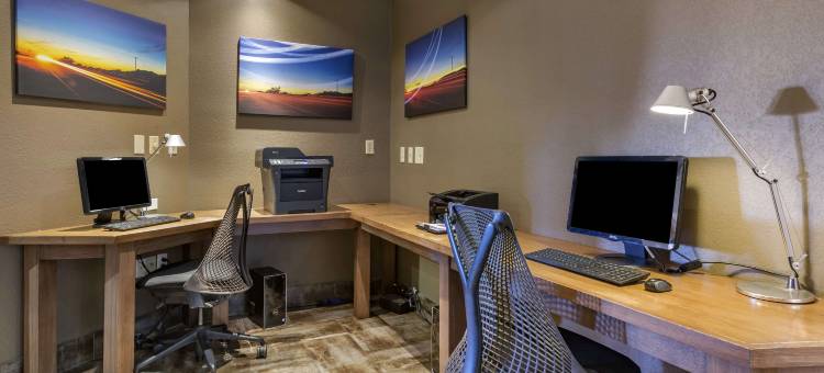 斯科特斯德雷鸟贝斯特韦斯特优质套房酒店(Best Western Plus Scottsdale Thunderbird Suites)图片