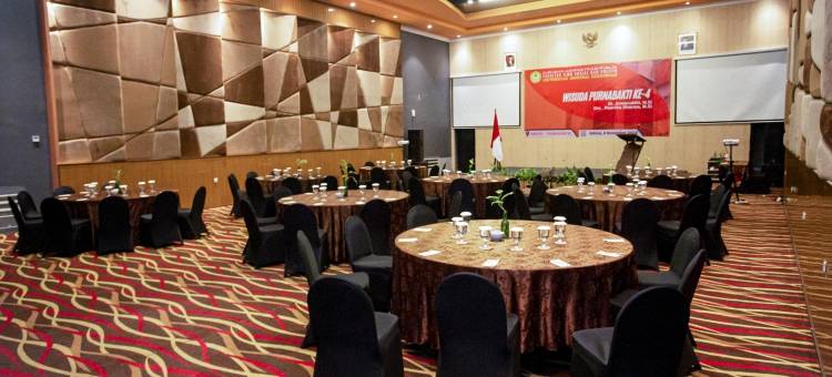 普禾加多美特尔酒店(Meotel Purwokerto)图片