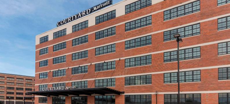 滑铁卢雪松瀑布万豪万怡酒店(Courtyard Waterloo Cedar Falls)图片