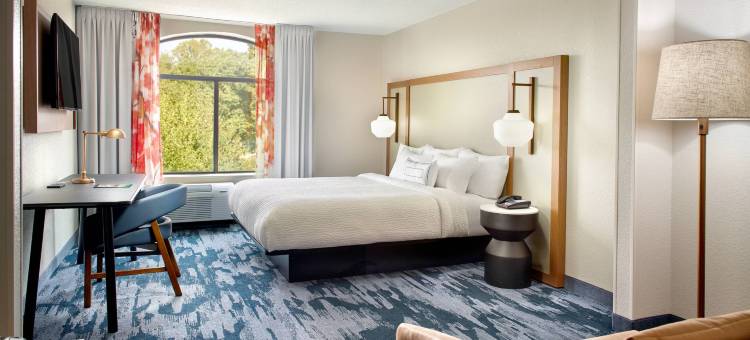 阿什维尔奥特莱斯万枫酒店及套房(Fairfield Inn & Suites Asheville Outlets)图片