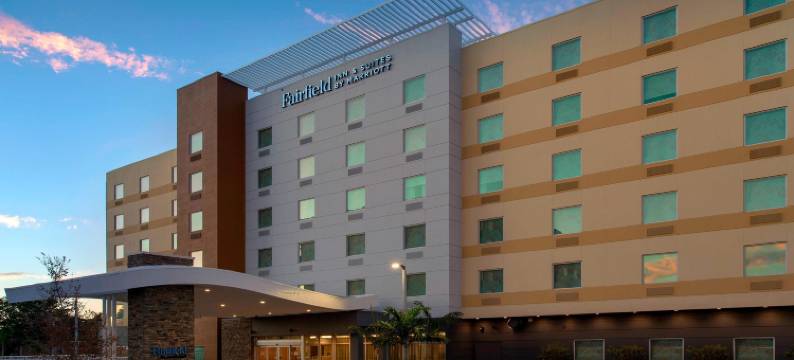 迈阿密机场西多拉万豪万枫套房酒店(Fairfield Inn & Suites Miami Airport West/Doral)图片