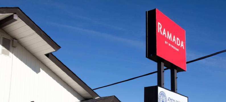 道森克里克戴斯酒店(Ramada by Wyndham Dawson Creek)图片