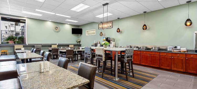 卡斯卡迪亚贝斯特韦斯特酒店(Best Western Cascadia Inn)图片