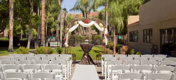 希尔顿旗下凤凰城坦佩大使套房酒店(Embassy Suites by Hilton Phoenix Tempe)图片