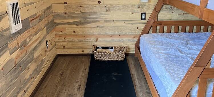 尼德兰溪畔小屋.(Creekside Nederland Cabin.)图片