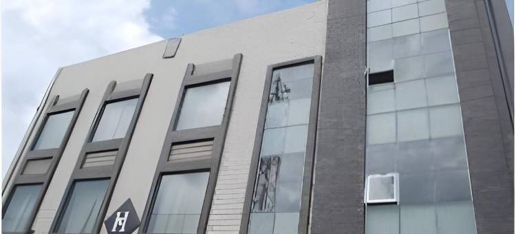 赫拉典礼酒店(Hotel Heera Celebration)图片