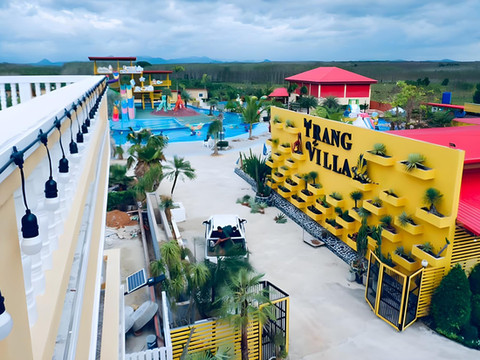 Trang别墅酒店和水上公园