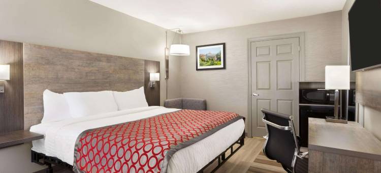 Days Inn & Suites by Wyndham Bowling Green图片