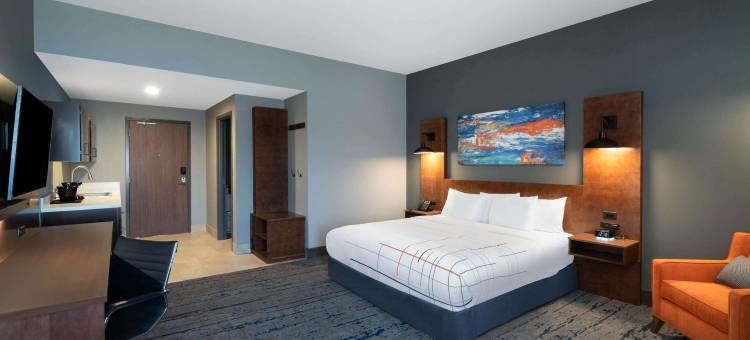 路易斯威尔东拉昆塔温德姆套房酒店(La Quinta Inn & Suites by Wyndham Louisville NE/Old Henry Rd)图片