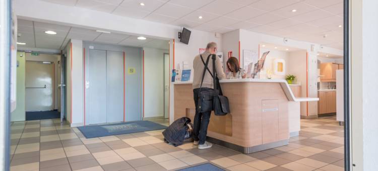 宜必思快捷昂贝略昂比热盖亚尔城堡酒店(Ibis Budget Ambérieu-en-Bugey Château-Gaillard)图片