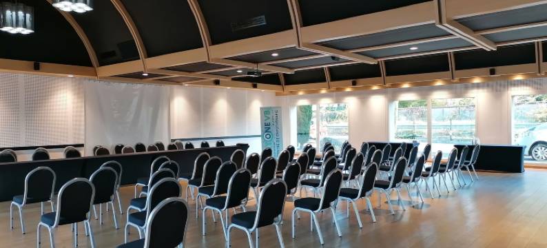 蒙特塞奥雷斯米内斯科尼内酒店(Le Konine - Hotel & Bar & Restaurant)图片