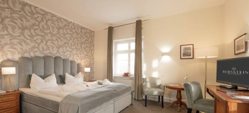 巴伦斯特伯恩斯坦城堡酒店(Bernstein Schlosshotel Ballenstedt)图片