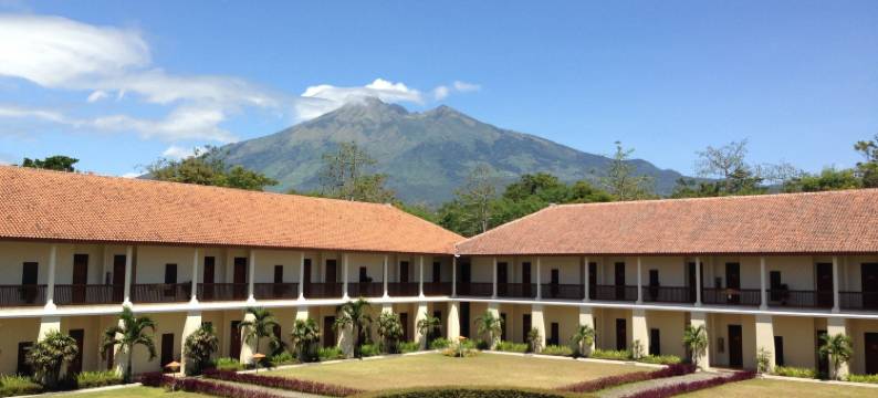 沙拉笛加埃莫里克萨里布普提酒店(D'Emmerick Salib Putih Hotel Salatiga)图片
