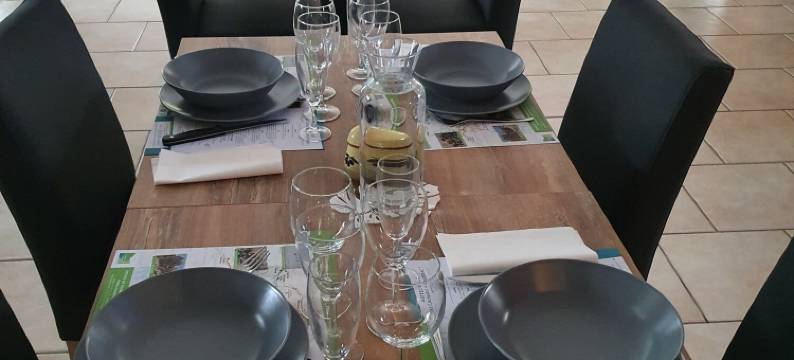 多曼斯和喷泉民宿(Chambres d'hôtes Entre Dolmens et Fontaines)图片