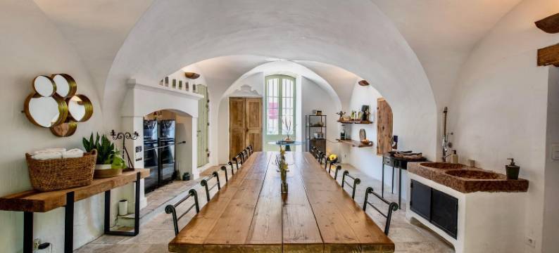 常绿的慢节奏(Au Ralenti du Lierre)图片