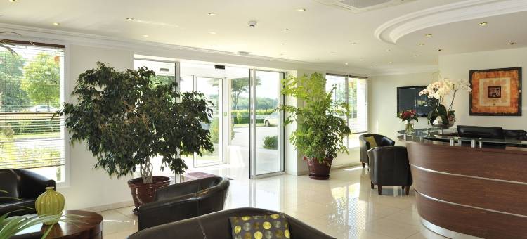 沙托丹布里特酒店(Brit Hotel Châteaudun)图片