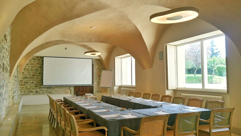 Chateau Sainte SabineOver view