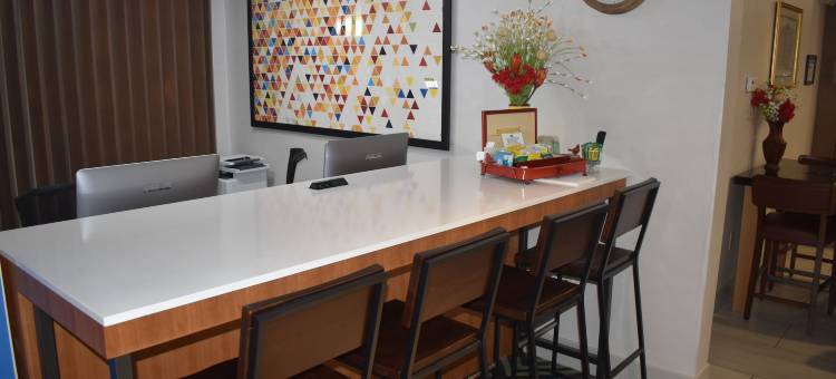 智选假日套房酒店麦克弗森 by IHG(Holiday Inn Express & Suites Mcpherson by IHG)图片