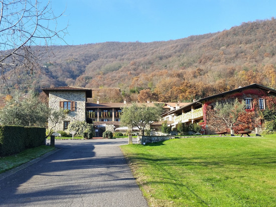 黎莱斯佛兰切柯尔塔酒店