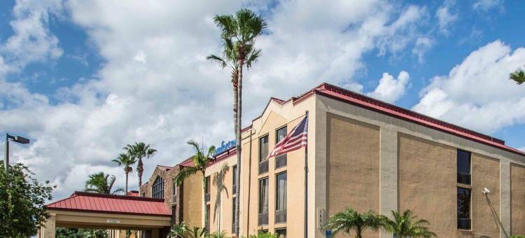 兰坦纳西棕榈滩舒适套房酒店(Comfort Inn & Suites Lantana - West Palm Beach South)图片