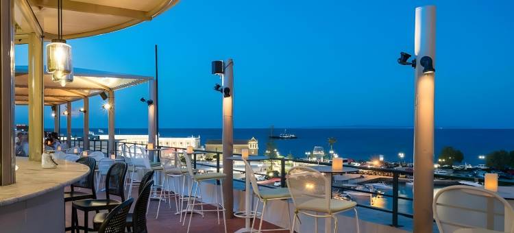 斯特拉达滨海酒店(Strada Marina Hotel)图片