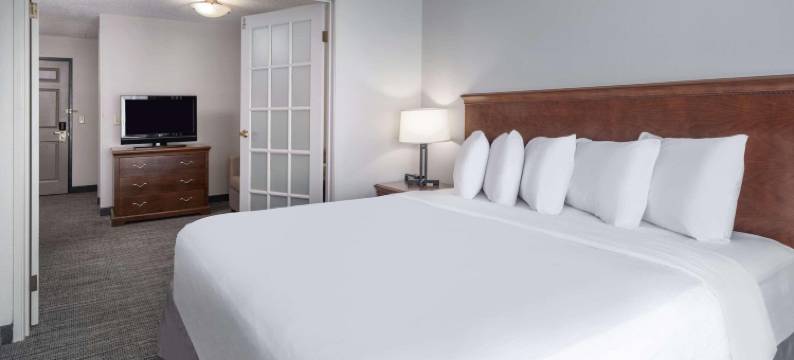 丽笙乡村旅馆及套房，莫米 - 托莱多(Country Inn & Suites by Radisson, Maumee - Toledo)图片