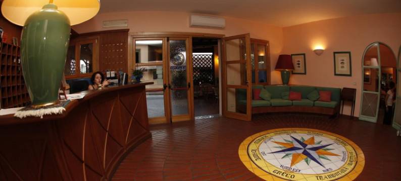 罗西洛可酒店(Hotel Lo Scirocco)图片