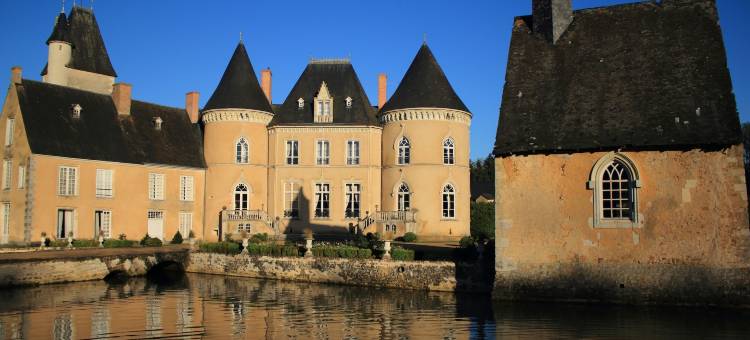 瓦隆格城堡酒店(Château de Vaulogé)图片