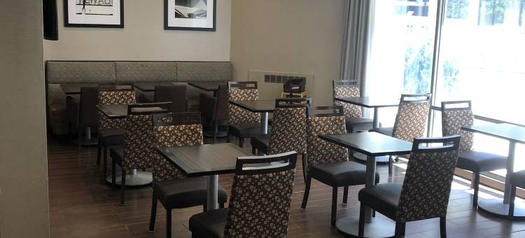 希尔顿欢朋套房酒店-密尔沃基市区(Hampton Inn & Suites Milwaukee-Downtown)图片