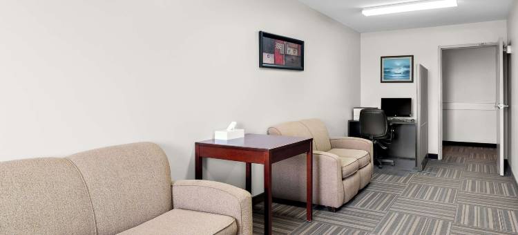 贝斯特韦斯特哈迪斯蒂修尔住宿普拉斯酒店(SureStay Plus Hotel by Best Western Hardisty)图片