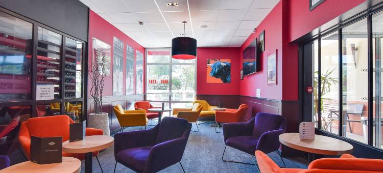 基里亚德埃克斯米勒普兰康帕涅酒店(Kyriad Aix les Milles - Plan de Campagne)图片