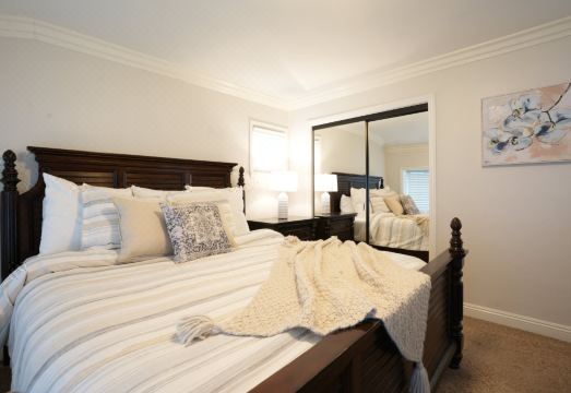 Destination #08 Hotel Overview