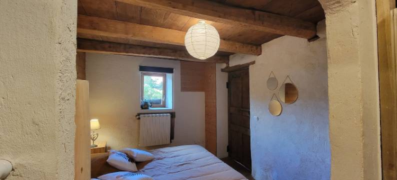 拉格朗日(La Grange)图片