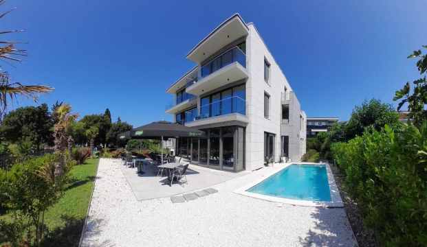 HotelOscarHotel Overview