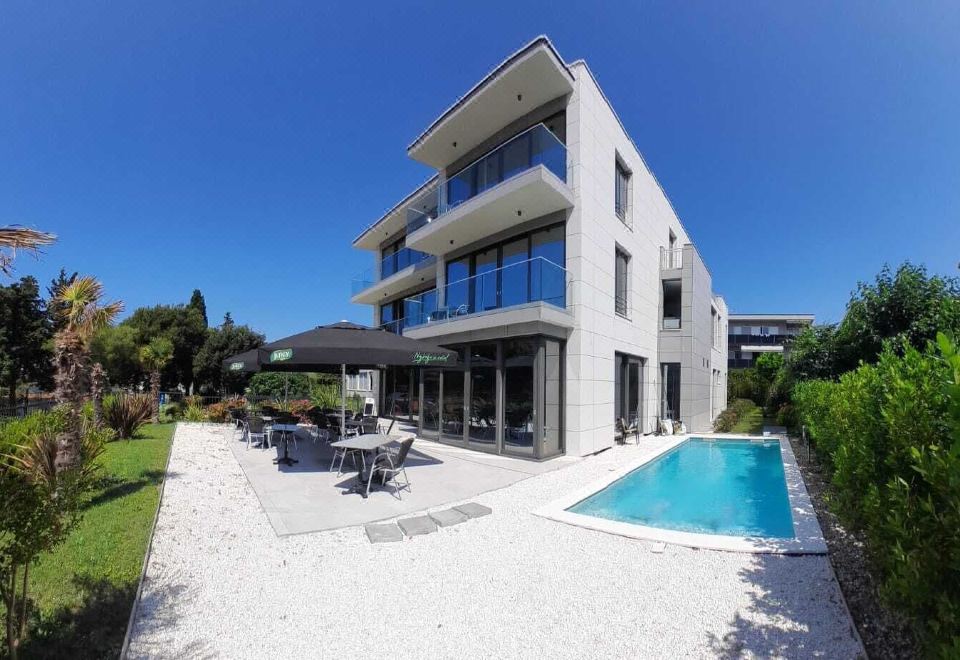 HotelOscarHotel Overview