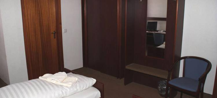 英费尔德伽尼酒店(Einfelder Hof Garni)图片