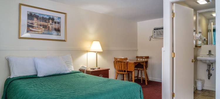 惠提尔山汽车旅馆(Mount Whittier Motel)图片