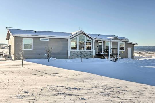 舒适的家:山景,空调,位于星谷的心脏地带(Cozy Home: Mtn Views, A/C, in Heart of Star Valley)