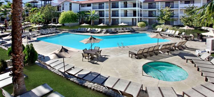 棕榈沙漠希尔顿安泊套房酒店(Embassy Suites by Hilton Palm Desert)图片