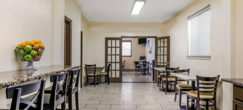 科特斯戴斯酒店(Days Inn by Wyndham Cortez)图片