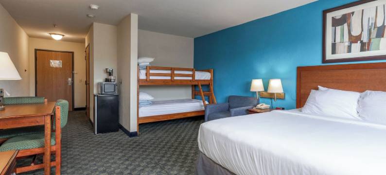 Howard Johnson by Wyndham Branson图片