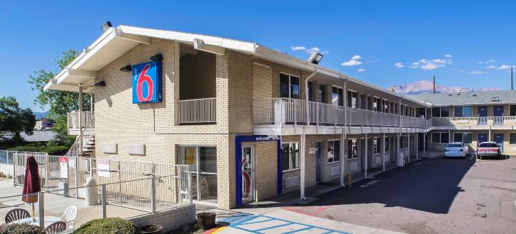 科罗拉多斯普林斯南部/都会区 6 号汽车旅馆(Motel 6 Colorado Springs, CO – South/Metro Area)图片