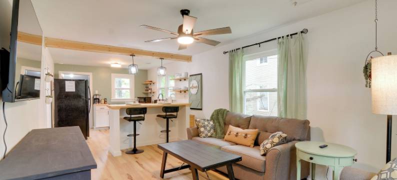 伯恩赛德度假屋，步行到坎伯兰湖!(Burnside Vacation Rental, Walk to Lake Cumberland!)图片